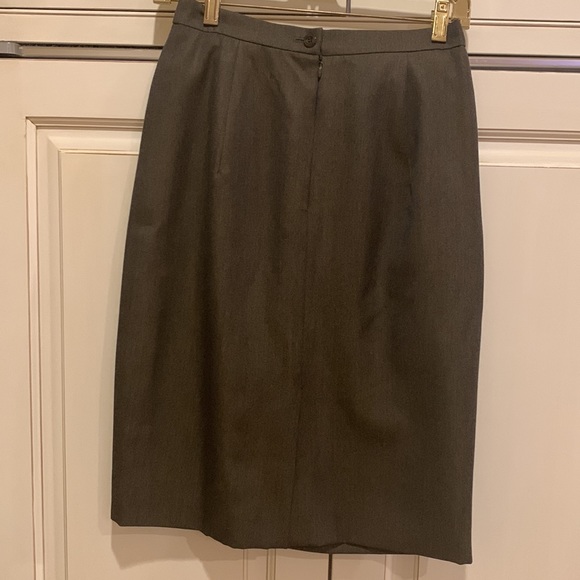 CERRUTI 1881 VINTAGE LUXURY WOOL BROWN SKIRT WITH CENTER BACK SLIT - Picture 2 of 8